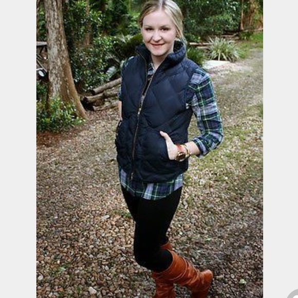 NWT J.Crew quilted puffer vest - Picture 5 of 5